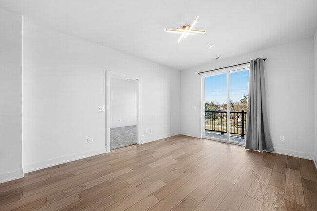 Building Photo - 27 W Park Blvd