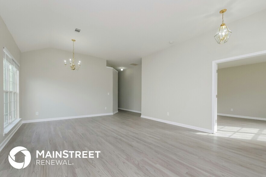 Building Photo - 10238 Deep Creek Pl