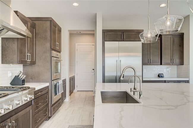 Building Photo - 4056 Desert Trce Ct