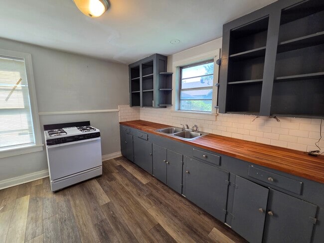 Building Photo - 235 Grandpre Street