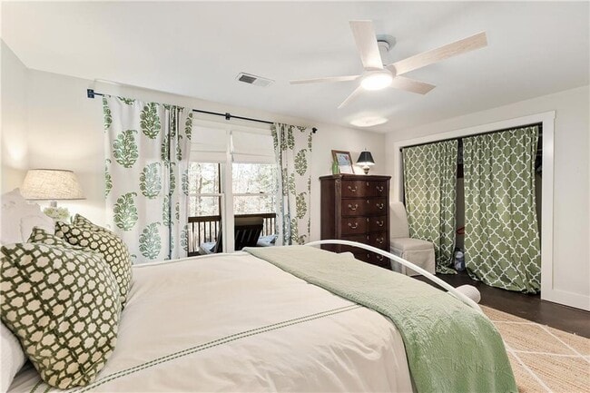 Building Photo - 4035 Lacey Dr