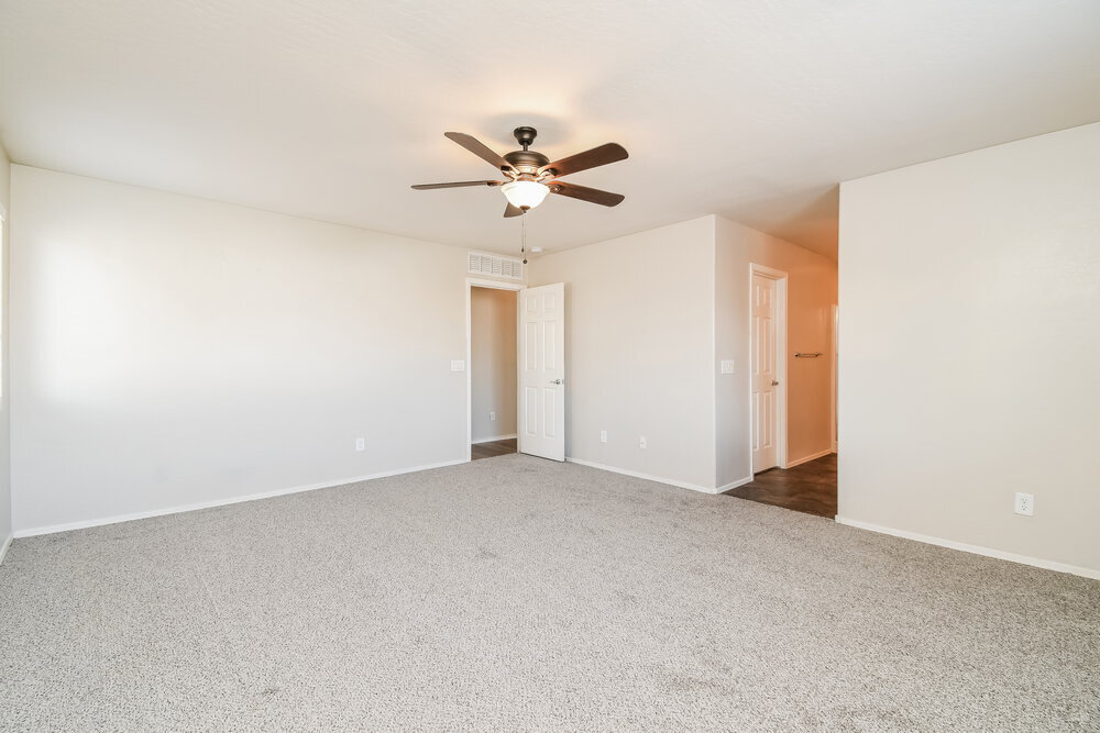 Building Photo - 1726 E Bradstock Way