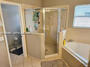 Building Photo - 165 NE 32nd Terrace