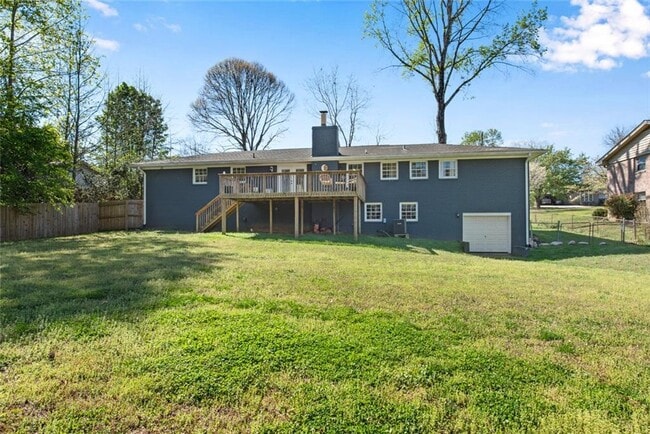 Building Photo - 3941 Forest Dr