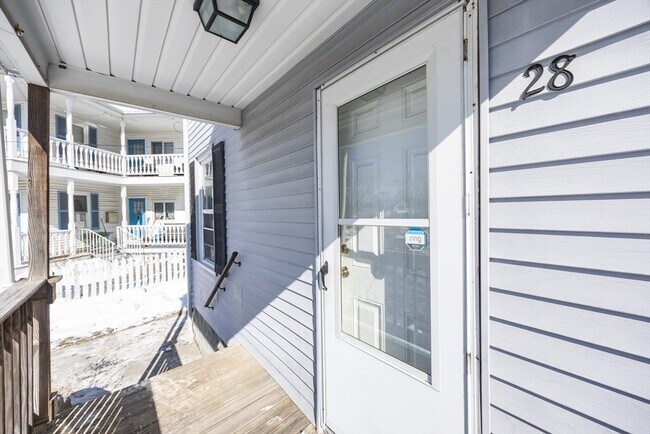 Building Photo - 28 Richmond St