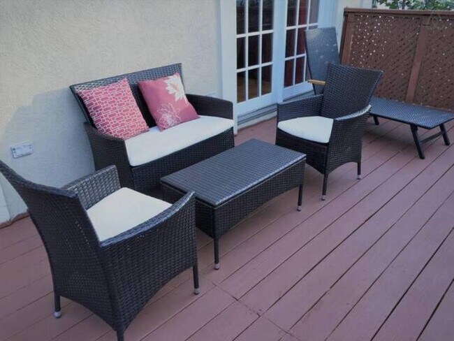 Building Photo - 4523 Harrison Pl