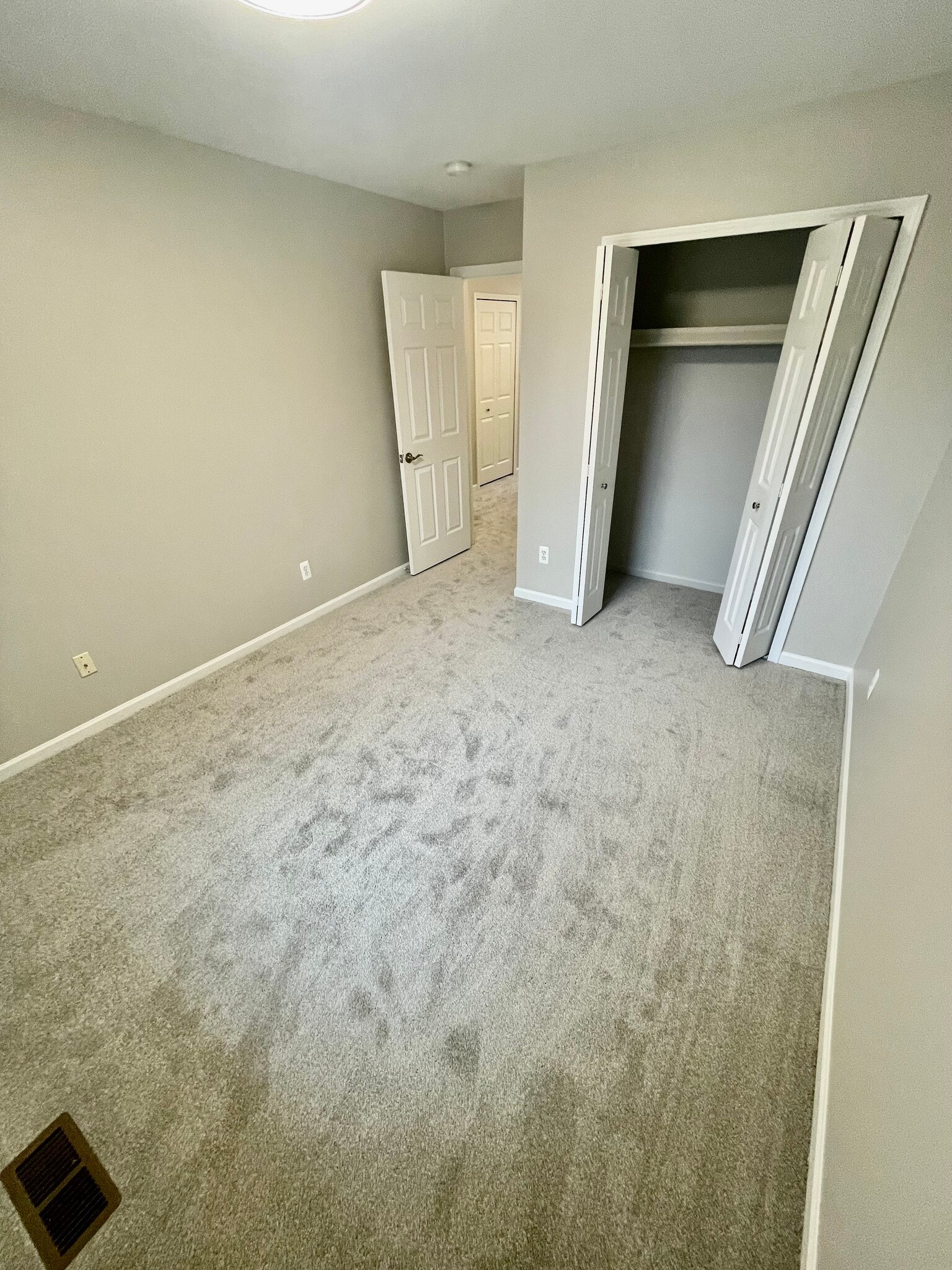 Building Photo - 15280 Arno Dr