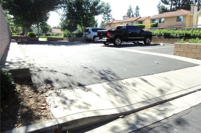 Building Photo - LIVE THE DREAM IN A PRIVATE HOA COMMUNITY ...