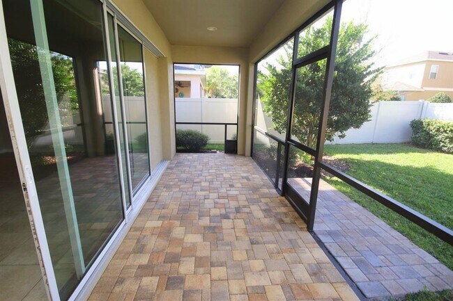 Building Photo - 8827 Sentiero Dr