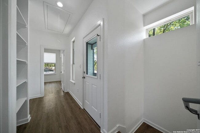 Building Photo - Rent Reduction Special!