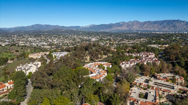 Building Photo - 4210 Vía Arbolada