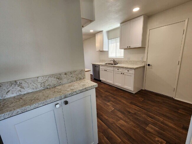 Building Photo - Costa Serena 55+.  2BR/1BA