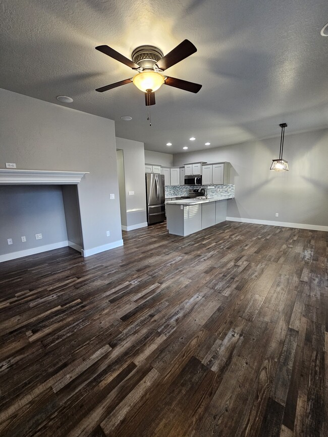 Kitchen and family room - 2147 Boston Ave