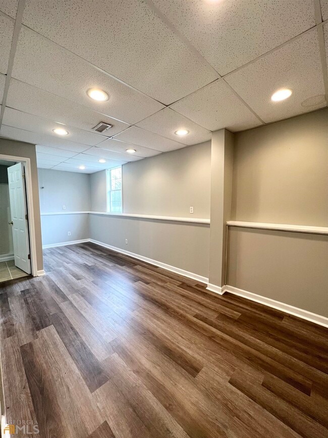 Building Photo - 397 Pleasant Way