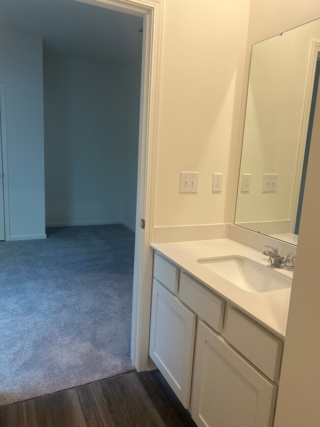Building Photo - 624 Muster Fld Ct