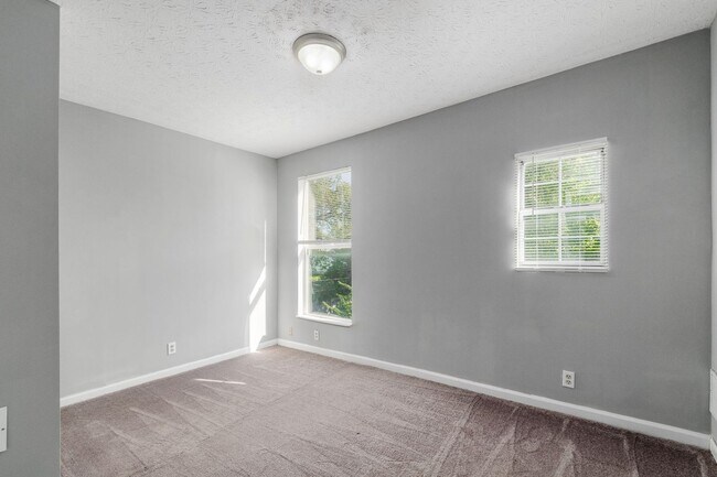 Building Photo - 78/80 Meek