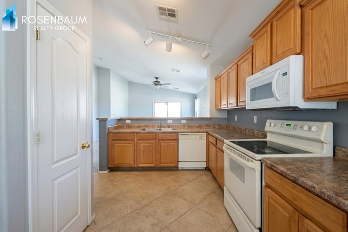 Building Photo - 25873 W Miami St