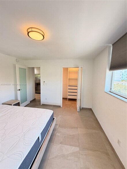 Building Photo - 360 Meridian Ave