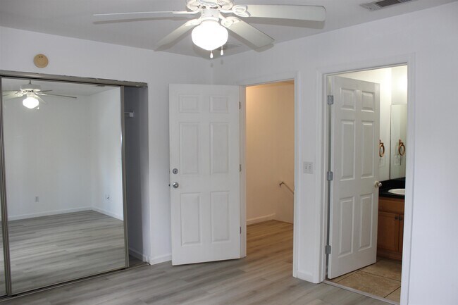 Building Photo - 1417 Pullen Rd