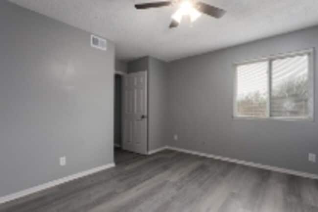 Building Photo - 3 NW O'Brien Rd