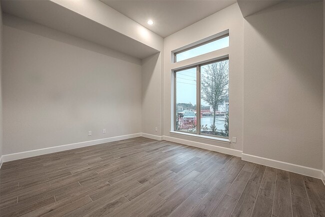 Building Photo - 5139 Albany Shores Ln