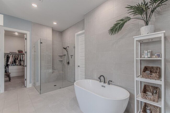 Building Photo - 308 Millbend Rd