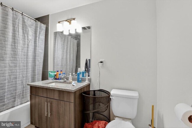 Building Photo - 2321 Fitzwater St