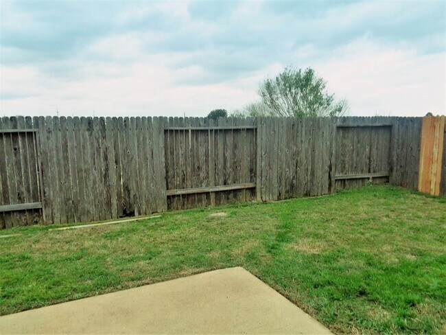 Building Photo - 12319 Chute Forest Ct