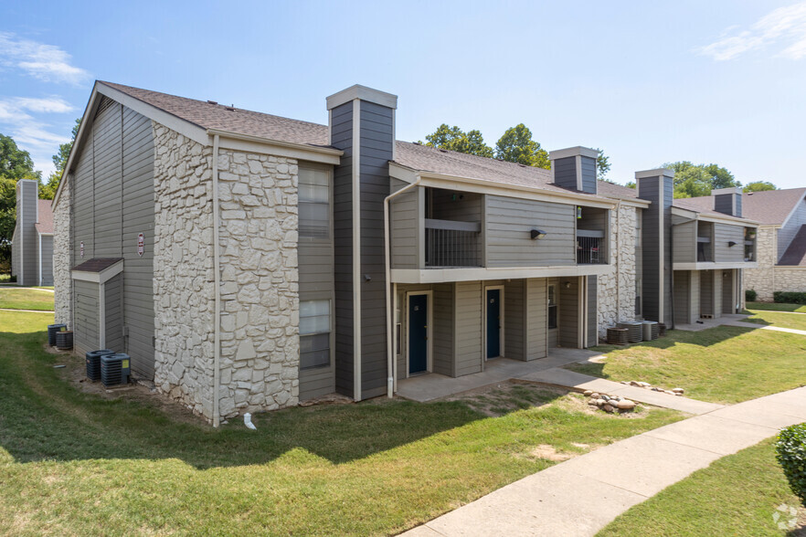 Building Photo - Apple Creek Apartments