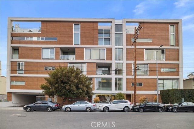 Building Photo - 6735 Yucca St