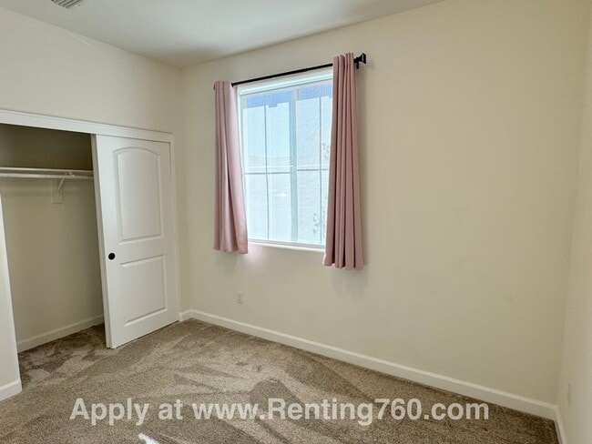 Building Photo - Picturesque Home In 55+ Desert Vista Community!