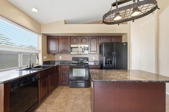 Building Photo - 40310 W Novak Ln