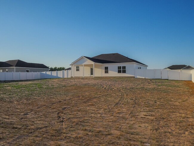 Building Photo - 206 Aunt Bee Blvd