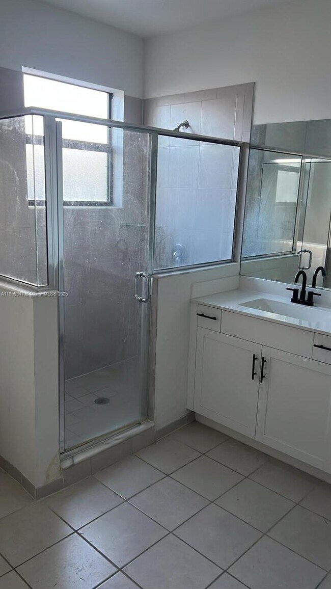 Building Photo - 12738 SW 230th Ter