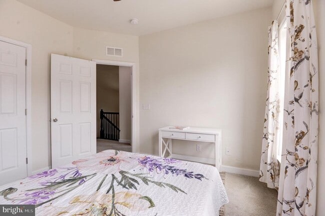 Building Photo - 22283 Pinecroft Terrace