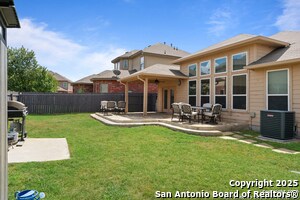 Building Photo - 11323 Begonia rock