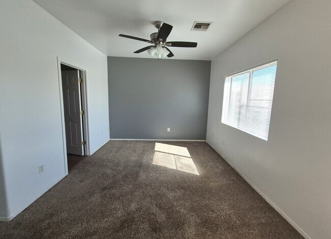 Building Photo - 18841 S Brentford Dr