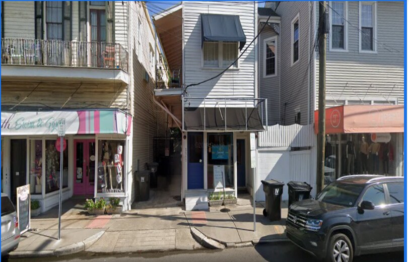 Building Photo - 5511 Magazine St