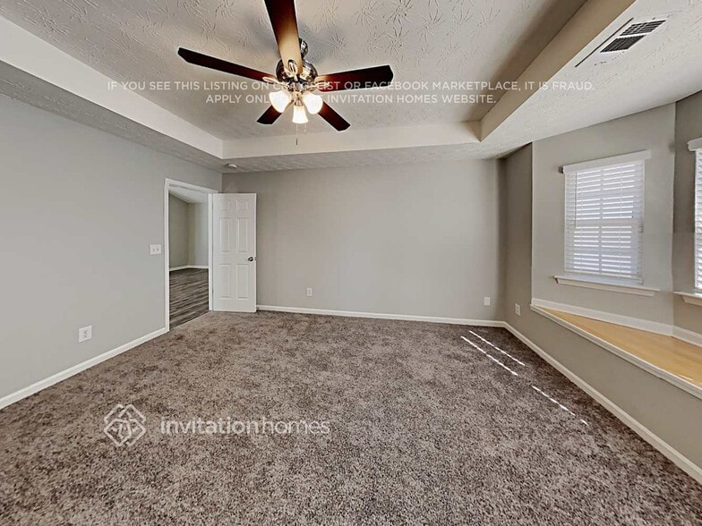 Building Photo - 1695 Neighborhood Walk