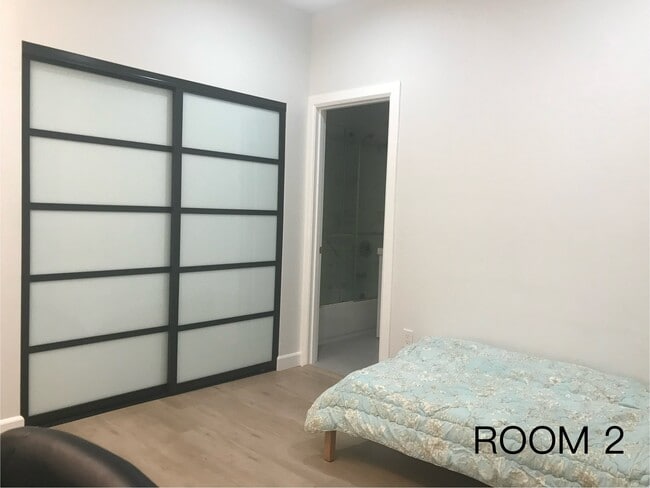 Building Photo - 1349 W 23rd St