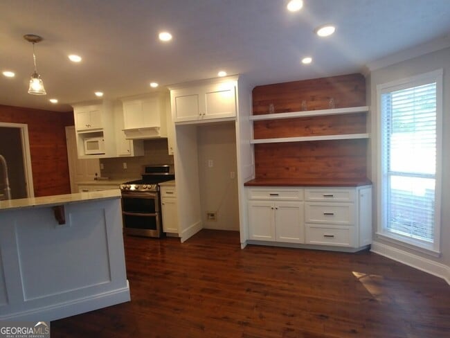 Building Photo - 51 Bradford Station Dr