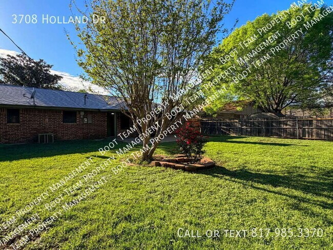 Building Photo - 3708 Holland Dr