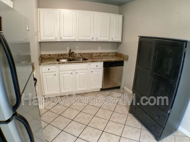Building Photo - 1521 Brookbank Ave
