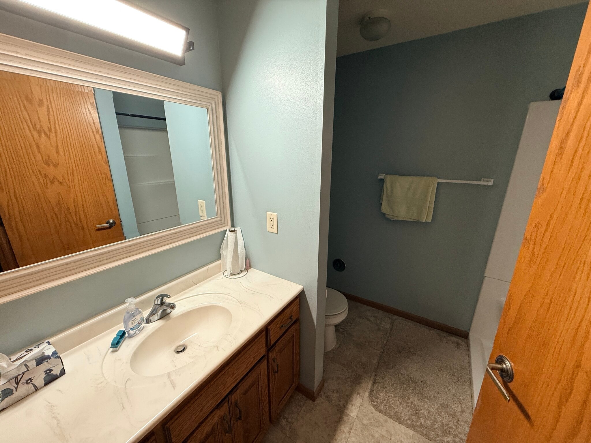 Building Photo - 602 5th Ave S