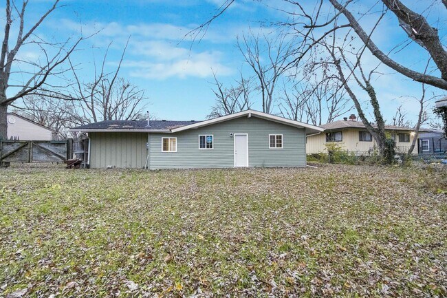 Building Photo - 22339 Strassburg Ave