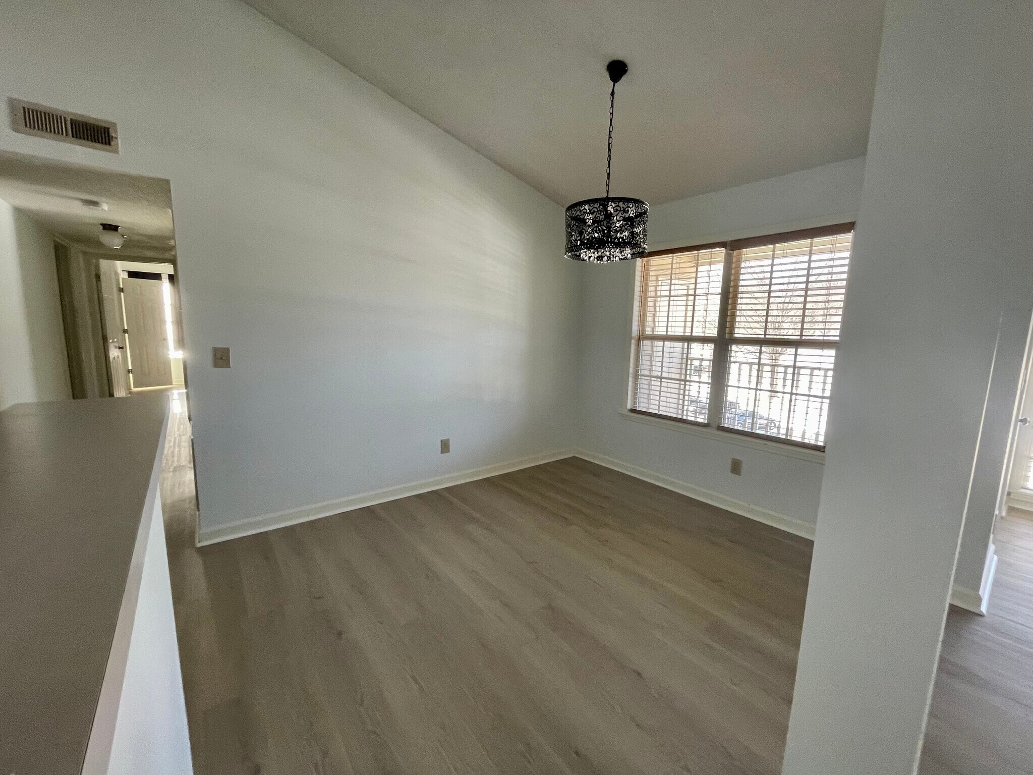 Building Photo - 6704 W Friendly Ave