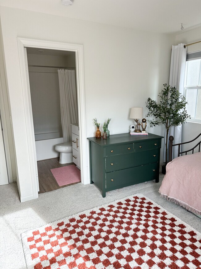 Building Photo - 365 Fitzpatrick Rd