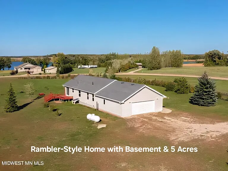 Building Photo - 20998 S Sand Lake Rd