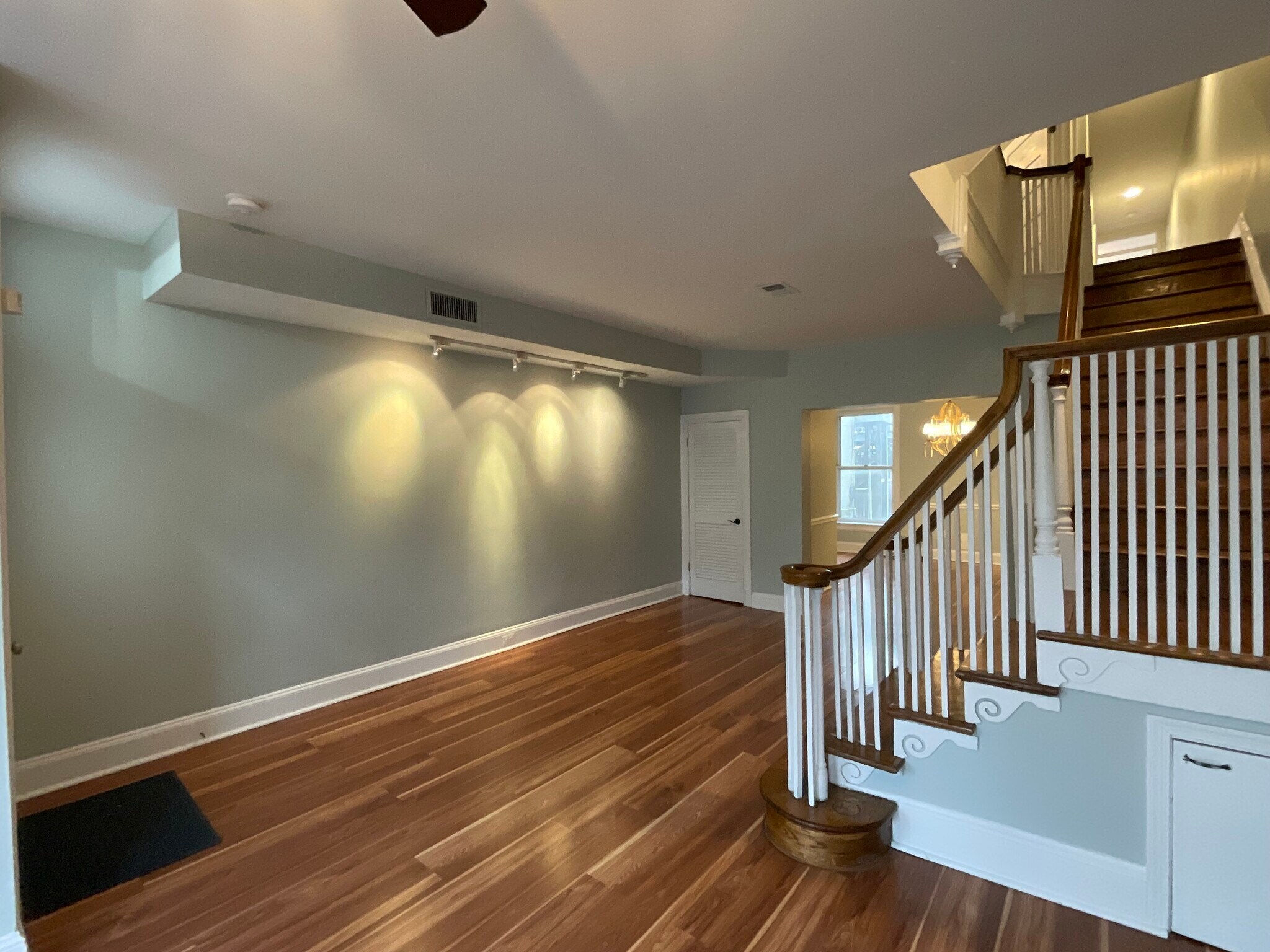 Building Photo - 120 3rd St NE