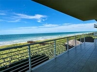 Building Photo - 4810 N Hwy A1A